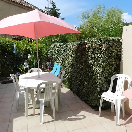 Duplex 3 Pieces Avec Piscine, 4 Couchages, Terrasse Et Parking Prive Au Lavandou - Fr-1-251-748 Apartment